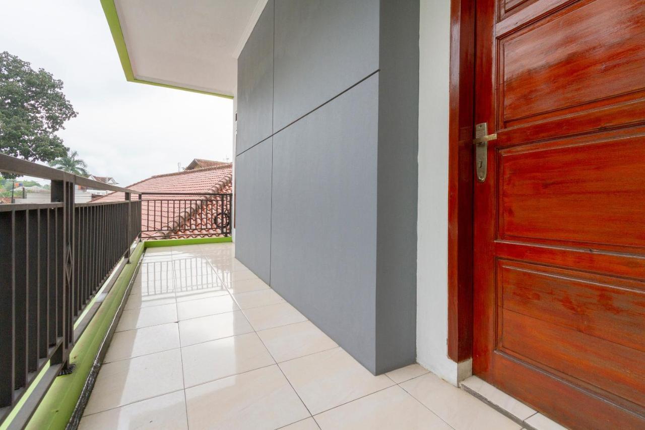 Spot On 2891 999 Guest House Sumedang Esterno foto