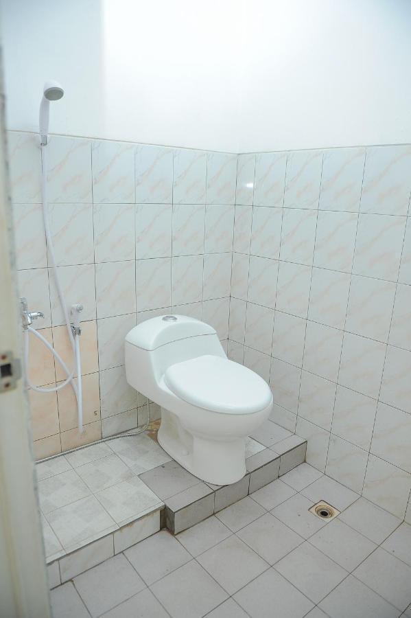 Spot On 2891 999 Guest House Sumedang Esterno foto